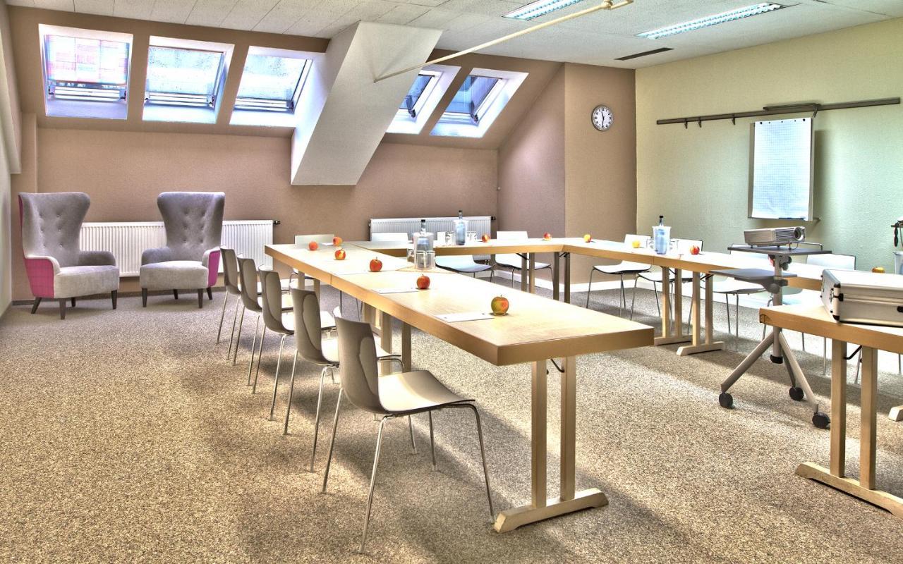 Landhotel 3Kronen Adelsdorf Extérieur photo