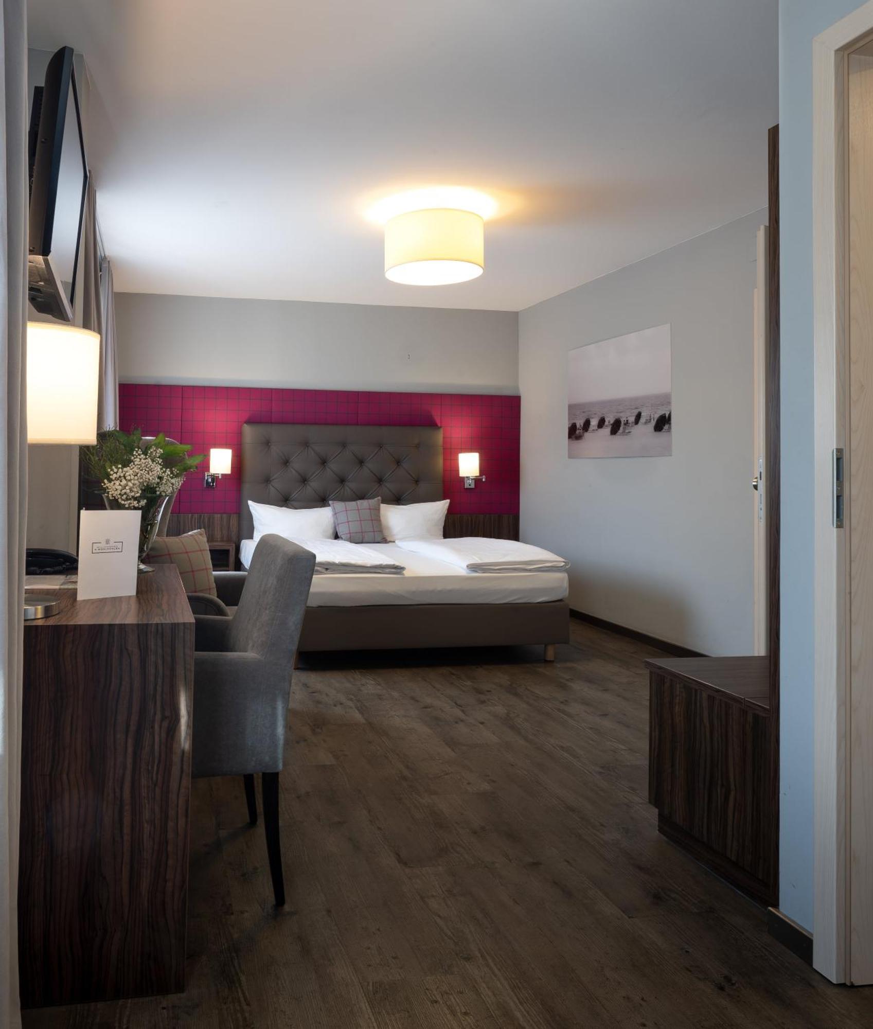 Landhotel 3Kronen Adelsdorf Extérieur photo