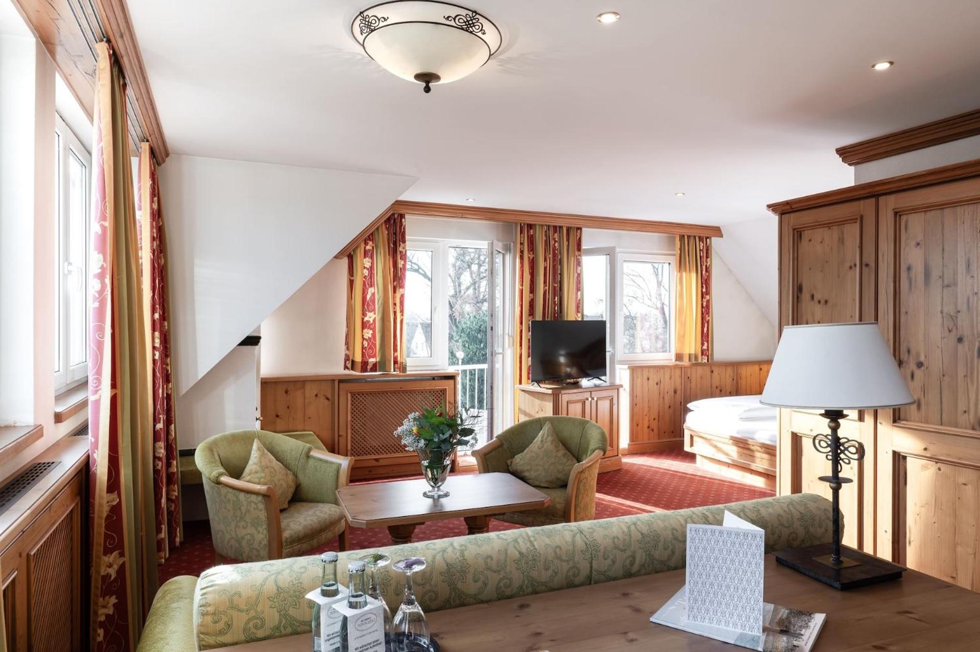 Landhotel 3Kronen Adelsdorf Extérieur photo