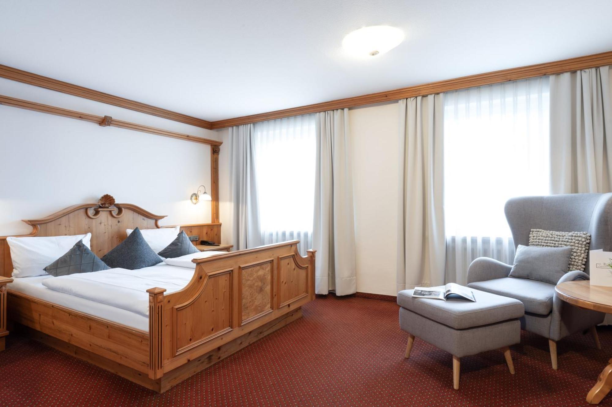 Landhotel 3Kronen Adelsdorf Extérieur photo